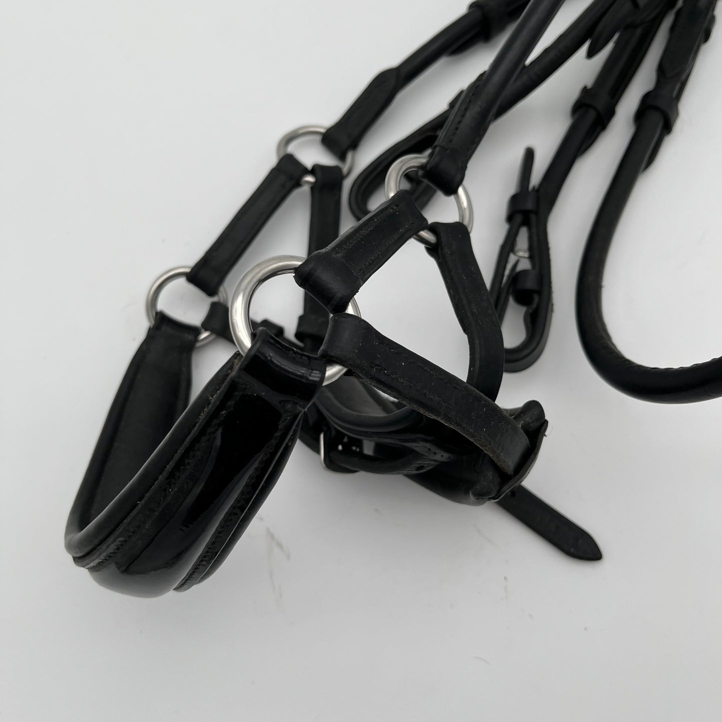 Full Black Anatomical Bridle with Patent Noseband