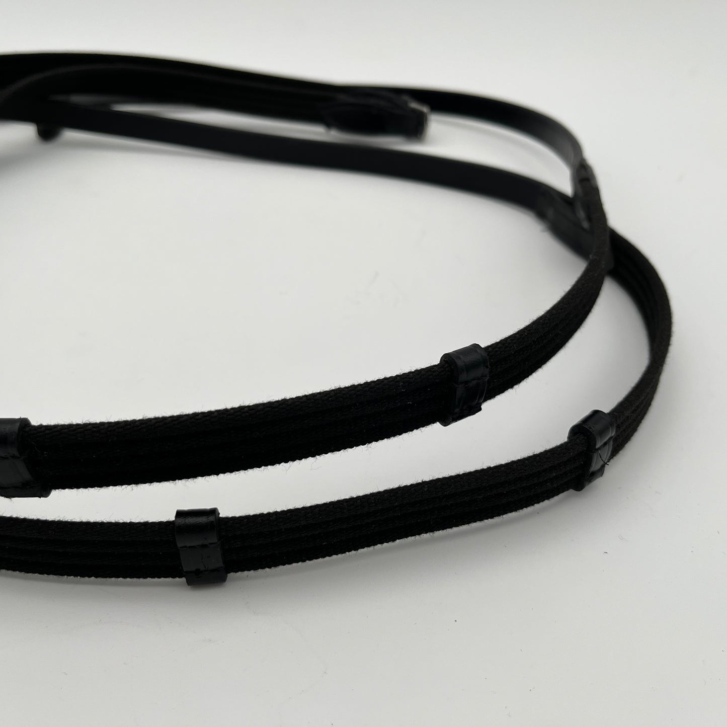 Kieffer Full Black Material Reins with Stops