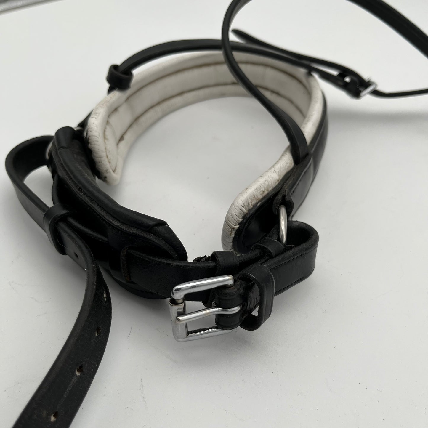 Schockemohle Black and White Leather Crank Noseband