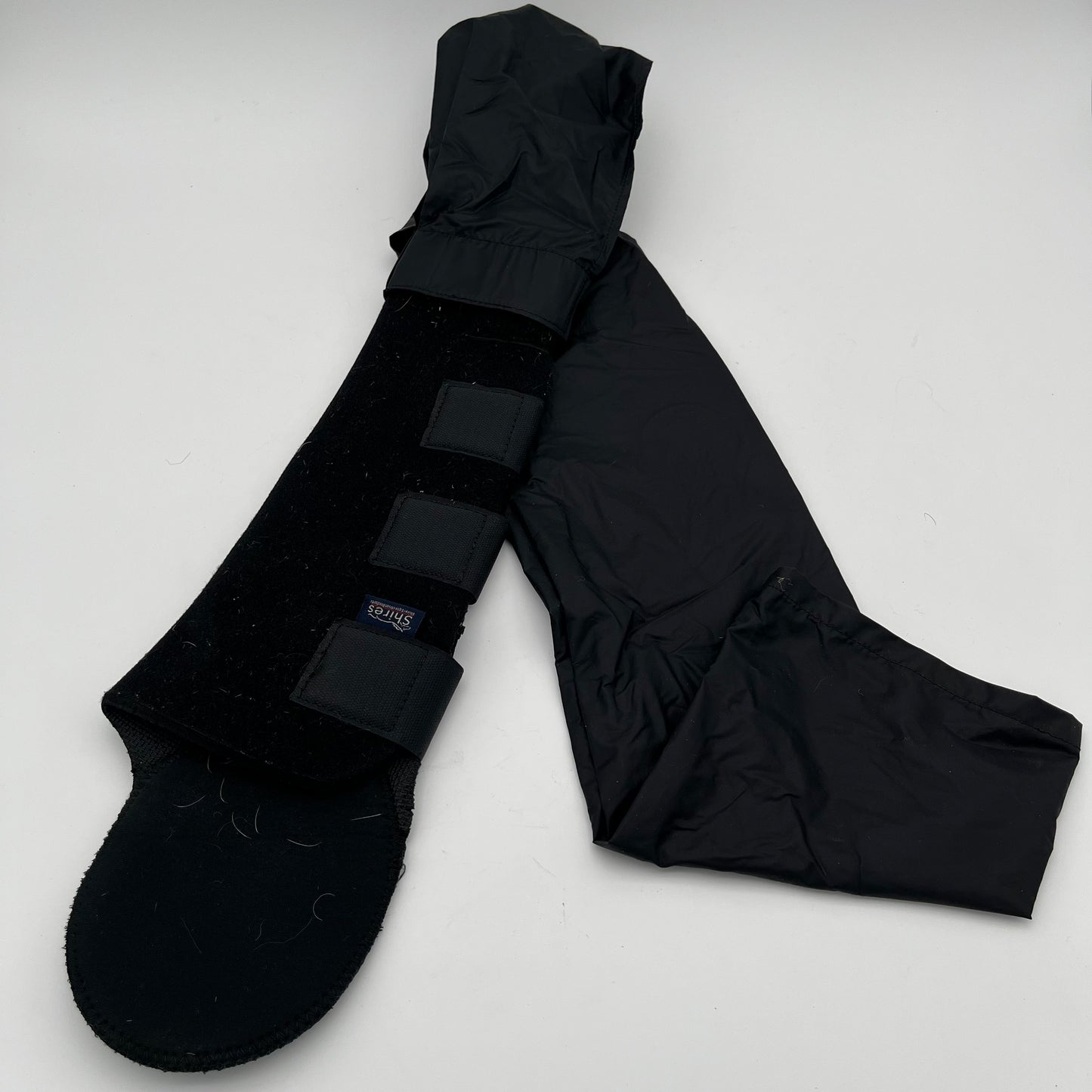 Shires Black Tail Guard with Tail Bag Attached